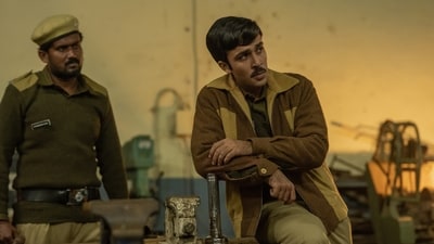 Zahan Kapoor plays Sunil Gupta, an unlikely jailer in Tihar Jail in Netflix's Black Warrant. (Netflix)