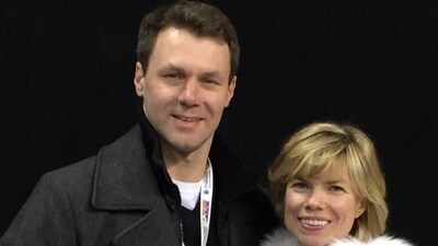 Married ice skating world champions and coaches Evgenia Shishkova, 52, and Vadim Naumov, 55, were on board the American Airlines flight that crashed in Washington, DC (Instagram) Married ice skating world champions and coaches Evgenia Shishkova, 52, and Vadim Naumov, 55, were on board the American Airlines flight that crashed in Washington, DC (Instagram)