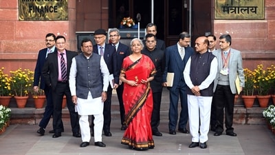 For the 2023 budget presentation, she chose a red saree with a symmetrical black geometric pattern and golden accents. (Ajay Aggarwal/ Hindustan Times) For the 2023 budget presentation, she chose a red saree with a symmetrical black geometric pattern and golden accents. (Ajay Aggarwal/ Hindustan Times)