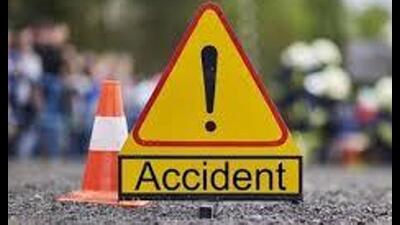 Police said the pick-up was ferrying labourers from Guru Har Sahai, a sub-division in Ferozepur district, to Jalalabad in neighbouring Fazilka district when the accident took place. (HT File) Police said the pick-up was ferrying labourers from Guru Har Sahai, a sub-division in Ferozepur district, to Jalalabad in neighbouring Fazilka district when the accident took place. (HT File)