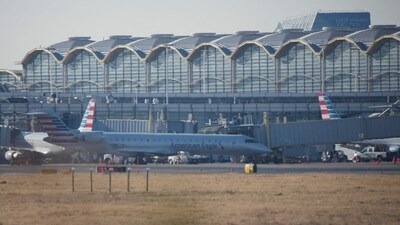  A plane takes off from Reagan National Airport after the crash of an American Airlines plane on the Potomac River the previous night as it approached the airport on January 30, 2025, in Arlington, Virginia. The American Airlines flight from Wichita, Kansas, collided mid-air with a military Black Hawk helicopter while on approach to Ronald Reagan Washington National Airport. According to reports, there were no survivors among the 67 people on both aircraft. ( AFP) A plane takes off from Reagan National Airport after the crash of an American Airlines plane on the Potomac River the previous night as it approached the airport on January 30, 2025, in Arlington, Virginia. The American Airlines flight from Wichita, Kansas, collided mid-air with a military Black Hawk helicopter while on approach to Ronald Reagan Washington National Airport. According to reports, there were no survivors among the 67 people on both aircraft. ( AFP)