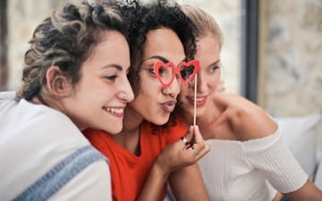 Friends begin to drift apart when they no longer catch up over text or in person. (Pexels) Friends begin to drift apart when they no longer catch up over text or in person. (Pexels)