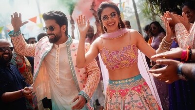 Keerthy posted pictures of her and Antony dancing their hearts out with family and friends ahead of the mehendi. Keerthy posted pictures of her and Antony dancing their hearts out with family and friends ahead of the mehendi.