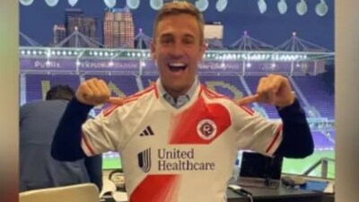 Taylor Twellman's IG post raised questions about the plane-helicopter collision near Reagan Washington National Airport just before 9 p.m. on Wednesday night. (Instagram ) Taylor Twellman's IG post raised questions about the plane-helicopter collision near Reagan Washington National Airport just before 9 p.m. on Wednesday night. (Instagram )