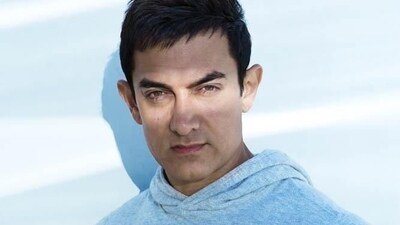 Allu Aravind presented Aamir Khan's 2008 film Ghajini, a remake of the 2005 Tamil film of the same name.