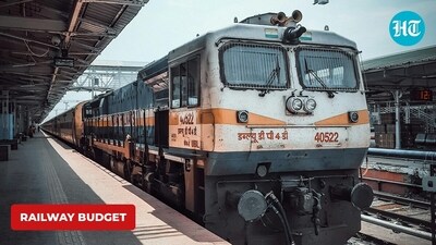 The Indian Railways’ capital expenditure for 2025-26 has been kept unchanged at <span class='webrupee'>₹</span>2.52 lakh crore for the second year in a row, with a focus on safety and electrification. (HT) The Indian Railways’ capital expenditure for 2025-26 has been kept unchanged at <span class='webrupee'>₹</span>2.52 lakh crore for the second year in a row, with a focus on safety and electrification. (HT)
