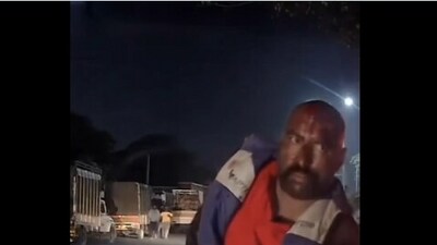The vehicle’s dashcam captured the entire act, revealing the fraud. (X/@karnatakaportf) The vehicle’s dashcam captured the entire act, revealing the fraud. (X/@karnatakaportf)