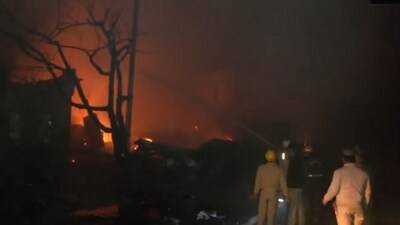 A truck carrying gas cylinders exploded in Ghaziabad (ANI) A truck carrying gas cylinders exploded in Ghaziabad (ANI)