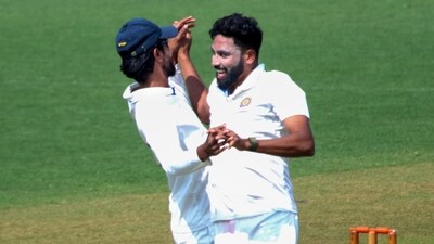 Mohammed Siraj believes every player should represent their state in domestic cricket when the schedule allows it. (PTI Photo) (PTI02_01_2025_000523B) (PTI) Mohammed Siraj believes every player should represent their state in domestic cricket when the schedule allows it. (PTI Photo) (PTI02_01_2025_000523B) (PTI)