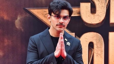 Veer Pahariya reacts to social media trolling.
