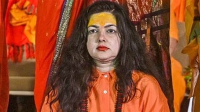 Mamta Kulkarni took sanyas at Mahakumbh 2025. Mamta Kulkarni took sanyas at Mahakumbh 2025.