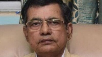The TMC veteran had fallen sick late on Saturday, following which he was taken to hospital. There, he died early on Sunday. (X/@SuvenduWB)