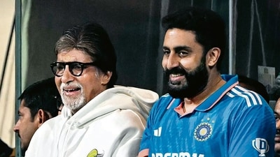 Actors Amitabh and Abhishek Bachchan were spotted cheering for Team India.