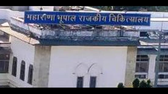 Over 220 people were admitted to the MB Hospital in Udaipur. (X)