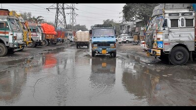 MC zonal commissioner Neeraj Jain said the civic body is planning a survey to address the sewage and waterlogging problems. (Manish/HT) MC zonal commissioner Neeraj Jain said the civic body is planning a survey to address the sewage and waterlogging problems. (Manish/HT)