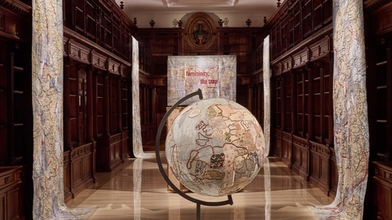 Globe- Vasudhaiva Kutumbakam
(An ancient Sanskrit phrase meaning “The world is one family”)
Maria Grazia Chiuri, Karishma Swali, Chanakya School of Craft.
2024
Organic jute, cotton, linen, metal, and raw silk thread and glass beads on cotton textile
100 x 150 cm (Courtesy: Chanakya Foundation © BIBLIOTECA APOSTOLICA VATICANA)