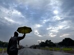 Raina and fog expected in Delhi on voting day Raina and fog expected in Delhi on voting day