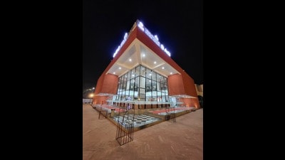 Food court constricted by the LDA. (Sourced)