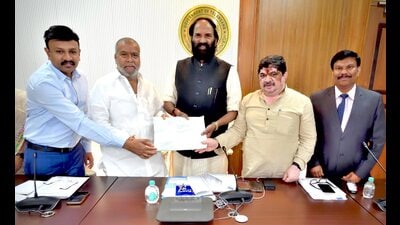 N Uttam Kumar Reddy (PTI) N Uttam Kumar Reddy (PTI)