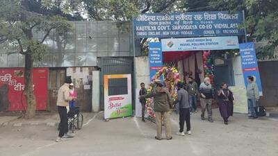 Polling centre in GK-1. (HT) Polling centre in GK-1. (HT)