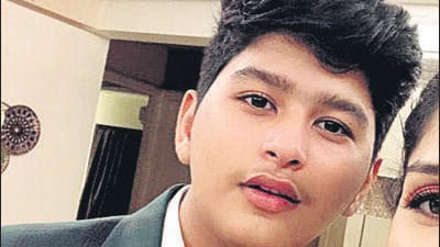 Munde’s son Seeshiv backs him, accuses mother of domestic violence