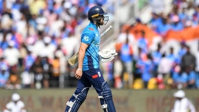 England batted first and threw away a sensational start with some horrendous running between the wickets, which resulted in Phil Salt being out for 43 in 26 balls. That ended a 75-run opening stand between him and Ben Duckett which came in just 53 balls. (AFP) England batted first and threw away a sensational start with some horrendous running between the wickets, which resulted in Phil Salt being out for 43 in 26 balls. That ended a 75-run opening stand between him and Ben Duckett which came in just 53 balls. (AFP)