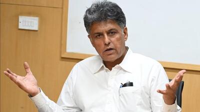 Chandigarh Congress MP Manish Tewari on Thursday expressed anguish over the handcuffing of illegal Indian immigrants, who were deported by the US government, calling it “absolutely inhuman”. (HT file photo)