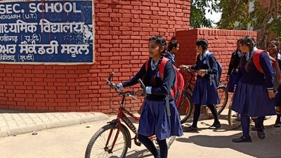 As per the government, the scheme covers 1.16 million schools, over 156 million students and 5.7 million Teachers of Govt. and Aided schools (from pre-primary to senior secondary level).  (HT File Photo for representation)