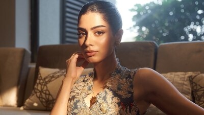 Khushi Kapoor got candid about the downside of internet in a recent interview. (Photo: Instagram/khushikapoor) Khushi Kapoor got candid about the downside of internet in a recent interview. (Photo: Instagram/khushikapoor)