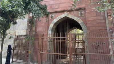 The Khooni Darwaza, also known as Lal Darwaza, was erected 500 years ago by Sher Shah Suri — then it was called Kabuli Darwaza. (HT Photo) The Khooni Darwaza, also known as Lal Darwaza, was erected 500 years ago by Sher Shah Suri — then it was called Kabuli Darwaza. (HT Photo)