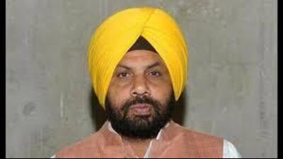 The Punjab government has announced a hike in the compensation rate for the landowners set to be affected by the laying of 66KV electric supply lines. (HT File)