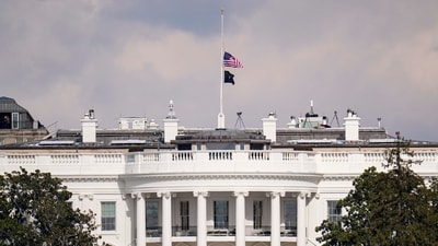Wild video shows man dressed in black climbing White House security fencing (AP Photo/Mike Stewart, File) (AP) Wild video shows man dressed in black climbing White House security fencing (AP Photo/Mike Stewart, File) (AP)
