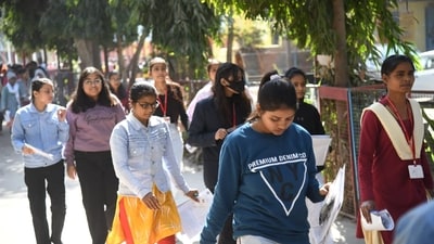Students who appeared in the Class 12 (intermediate) exam of the Bihar School Examination Board (BSEB) coming out of D.A.V high school danapur in Patna (Santosh Kumar ) Students who appeared in the Class 12 (intermediate) exam of the Bihar School Examination Board (BSEB) coming out of D.A.V high school danapur in Patna (Santosh Kumar )