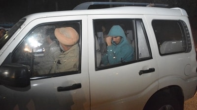 A Punjab Police team transports a US deportee in their vehicle from Sri Guru Ramdas Jee International Airport, Amritsar, India, on Wednesday, February 5, 2025. (HT Photo/ Sameer Sehgal) A Punjab Police team transports a US deportee in their vehicle from Sri Guru Ramdas Jee International Airport, Amritsar, India, on Wednesday, February 5, 2025. (HT Photo/ Sameer Sehgal)