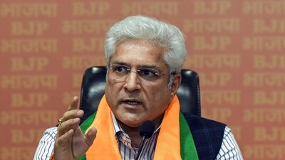 Kailash Gahlot resigned from the Aam Aadmi Party on Sunday and joined BJP in November 2024 (File Photo/PTI). Kailash Gahlot resigned from the Aam Aadmi Party on Sunday and joined BJP in November 2024 (File Photo/PTI).