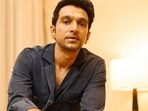 Pratik Gandhi is set to show off six-pack abs in his new film Dhoom Dhaam. Pratik Gandhi is set to show off six-pack abs in his new film Dhoom Dhaam.