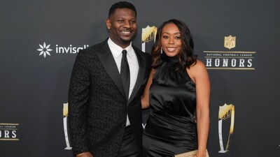 LaDainian Tomlinson and his wife LaTorsha Oakley on the red carpet before Super Bowl LIX NFL Honors at Saenger Theatre.&nbsp; (USA TODAY Sports via Reuters Con)