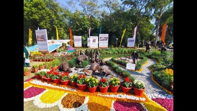LMC showcases its Waste to Wonder initiative materials at Raj Bhawan exhibition. (Sourced) LMC showcases its Waste to Wonder initiative materials at Raj Bhawan exhibition. (Sourced)