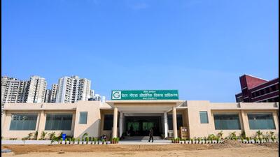 On December 27, 2024, the Noida authority urged the Gautam Budh Nagar district administration to issue a recovery notice to the realty firm as per the procedure, said officials. (Sunil Ghosh/HT Photo) On December 27, 2024, the Noida authority urged the Gautam Budh Nagar district administration to issue a recovery notice to the realty firm as per the procedure, said officials. (Sunil Ghosh/HT Photo)