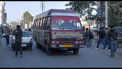 The contractor has been returning buses to the MC in phases. As many as 26 buses are with the firm, out of which 11 are running on key routes, including Sahnewal and Kohara Road. (Manish/HT) The contractor has been returning buses to the MC in phases. As many as 26 buses are with the firm, out of which 11 are running on key routes, including Sahnewal and Kohara Road. (Manish/HT)