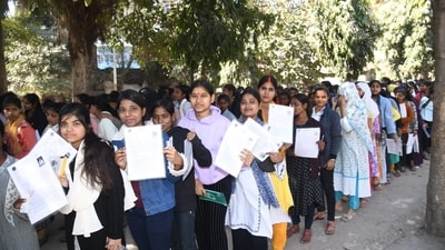 Appearing students showing their documents before appearing in the Class 12 (intermediate) exam of the Bihar School Examination Board (BSEB) at D.A.V high school danapur in Patna&nbsp; (Santosh Kumar )