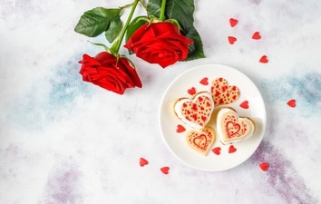 Celebrate Rose Day 2025 with delicious recipes featuring roses. (Freepik) Celebrate Rose Day 2025 with delicious recipes featuring roses. (Freepik)