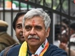 Sandeep Dikshit is contesting on Congress ticket from the New Delhi assembly constituency. Sandeep Dikshit is contesting on Congress ticket from the New Delhi assembly constituency.