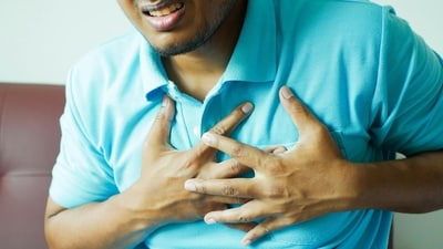 Chief Minister Siddaramaiah directed that a specialized committee be formed to thoroughly investigate the heart attacks among youth. (Pexels) Chief Minister Siddaramaiah directed that a specialized committee be formed to thoroughly investigate the heart attacks among youth. (Pexels)