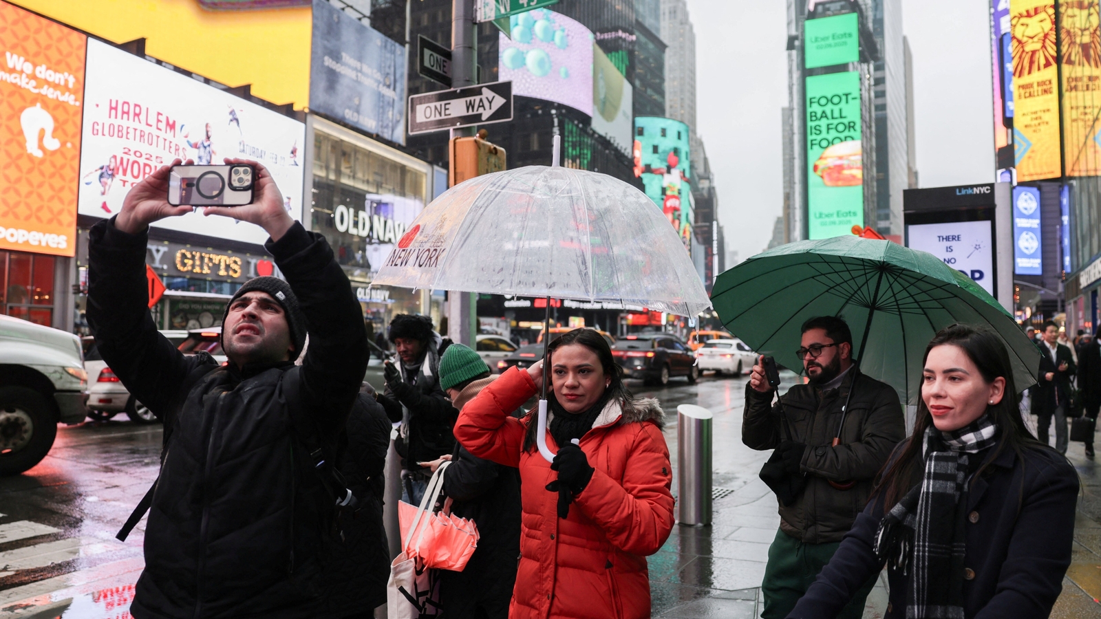 Winter storm alert: 90 Million Americans at risk as snow, ice hit the ...
