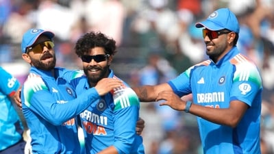 Ravindra Jadeja was India's highest wicket-taker with three scalps. He took the big wickets of Duckett and Root and dismissed Jamie Overton towards the end of the England innings. England were all out for 304 with one ball to spare in their innings. (Surjeet Yadav) Ravindra Jadeja was India's highest wicket-taker with three scalps. He took the big wickets of Duckett and Root and dismissed Jamie Overton towards the end of the England innings. England were all out for 304 with one ball to spare in their innings. (Surjeet Yadav)