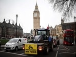 Farmers drive their tractor in front of the Elizabeth Tower, commonly known by the name of the clock's bell "Big Ben", at the Palace of Westminster, home to the Houses of Parliament, during a farmer demonstration to protest against changes to inheritance tax rules for land ownership for farmers, in central London, on February 10, 2025. (Photo by HENRY NICHOLLS / AFP) Farmers drive their tractor in front of the Elizabeth Tower, commonly known by the name of the clock's bell "Big Ben", at the Palace of Westminster, home to the Houses of Parliament, during a farmer demonstration to protest against changes to inheritance tax rules for land ownership for farmers, in central London, on February 10, 2025. (Photo by HENRY NICHOLLS / AFP)