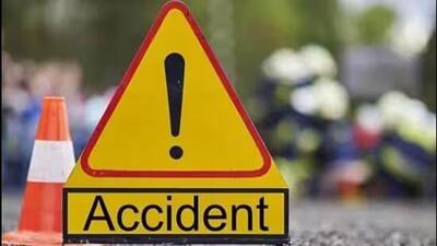 Balwinder Singh was transporting a liquor-laden truck from Ludhiana towards Khanna at a high speed. The truck crashed into another slow-moving truck ahead of it. (HT Photo)