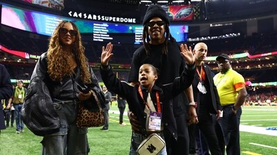 Recording artist Jay-Z and daughter Rumi arrive before Super Bowl LIX between the Philadelphia Eagles and the Kansas City Chiefs at Ceasars Superdome.&nbsp; (USA TODAY Sports via Reuters Con / Mark J. Rebilas-Imagn Images)