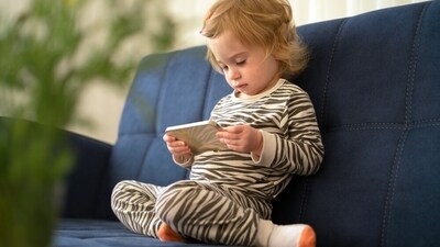 Toddlers stay engrossed and glued to the screen. (Shutterstock) Toddlers stay engrossed and glued to the screen. (Shutterstock)